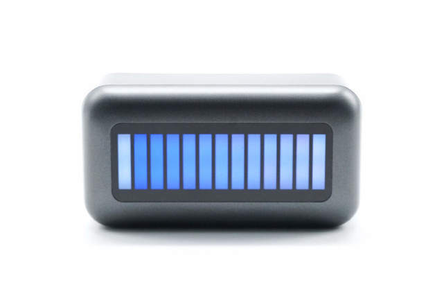 拆解報(bào)告 透明版22.5W 10000mAh快充移動(dòng)電源拾音燈——透明美學(xué)與功能的碰撞